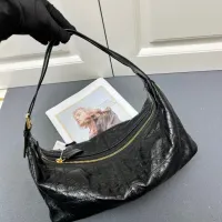 Cheap Christian Dior AAA Quality Shoulder Bags For Women #1392093 Replica Wholesale [$112.00 USD] [ITEM#1392093] on Replica Christian Dior AAA Quality Shoulder Bags