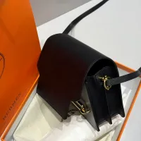 Cheap Hermes AAA Quality Messenger Bags For Women #1392469 Replica Wholesale [$98.00 USD] [ITEM#1392469] on Replica Hermes AAA Quality Messenger Bags