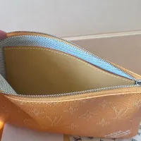 Cheap Louis Vuitton AAA Quality Pouches For Women #1392663 Replica Wholesale [$72.00 USD] [ITEM#1392663] on Replica Louis Vuitton AAA Quality Pouches