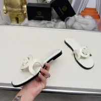 Cheap Versace Slippers For Women #1392803 Replica Wholesale [$82.00 USD] [ITEM#1392803] on Replica Versace Slippers