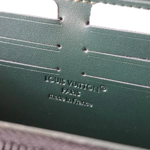 Cheap Louis Vuitton AAA Quality Long Wallets #1393161 Replica Wholesale [$92.00 USD] [ITEM#1393161] on Replica Louis Vuitton AAA+ Quality Wallets