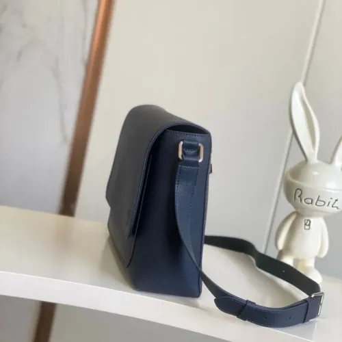 Cheap Louis Vuitton AAA Man Messenger Bags #1393229 Replica Wholesale [$175.00 USD] [ITEM#1393229] on Replica Louis Vuitton AAA Man Messenger Bags