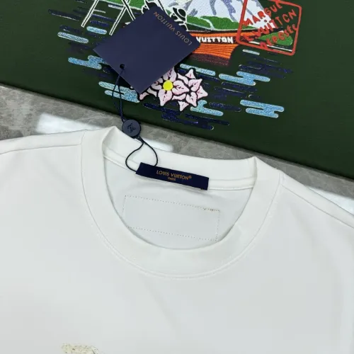 Cheap Louis Vuitton LV T-Shirts Short Sleeved For Men #1393377 Replica Wholesale [$80.00 USD] [ITEM#1393377] on Replica Louis Vuitton LV T-Shirts