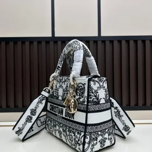 Cheap Christian Dior AAA Quality Handbags For Women #1393618 Replica Wholesale [$112.00 USD] [ITEM#1393618] on Replica Christian Dior AAA Quality Handbags