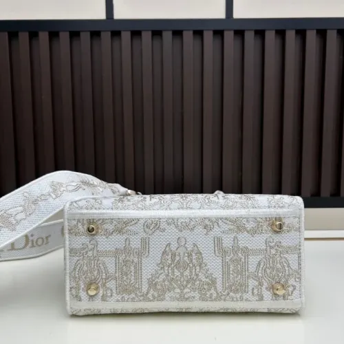 Cheap Christian Dior AAA Quality Handbags For Women #1393620 Replica Wholesale [$112.00 USD] [ITEM#1393620] on Replica Christian Dior AAA Quality Handbags