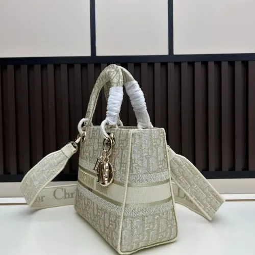 Cheap Christian Dior AAA Quality Handbags For Women #1393622 Replica Wholesale [$112.00 USD] [ITEM#1393622] on Replica Christian Dior AAA Quality Handbags