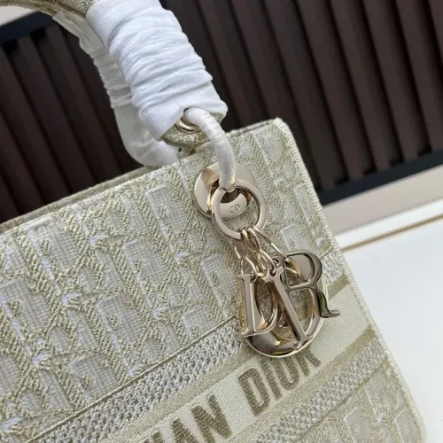 Cheap Christian Dior AAA Quality Handbags For Women #1393622 Replica Wholesale [$112.00 USD] [ITEM#1393622] on Replica Christian Dior AAA Quality Handbags