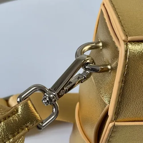 Cheap Bottega Veneta BV AAA Quality Messenger Bags For Women #1393642 Replica Wholesale [$102.00 USD] [ITEM#1393642] on Replica Bottega Veneta BV AAA Quality Messenger Bags