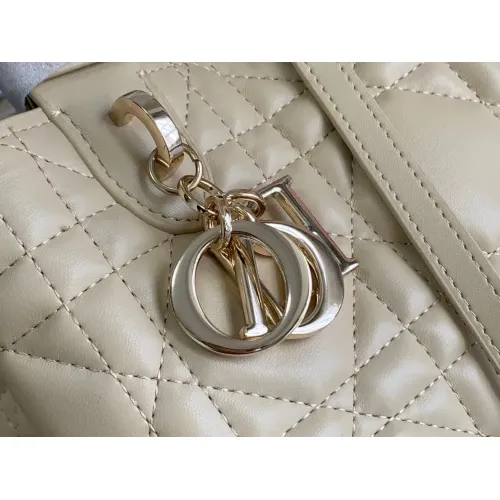 Cheap Christian Dior AAA Quality Handbags For Women #1393719 Replica Wholesale [$100.00 USD] [ITEM#1393719] on Replica Christian Dior AAA Quality Handbags