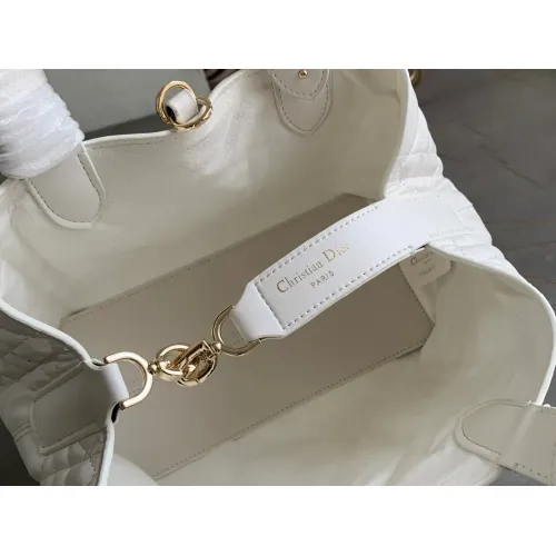 Cheap Christian Dior AAA Quality Handbags For Women #1393721 Replica Wholesale [$100.00 USD] [ITEM#1393721] on Replica Christian Dior AAA Quality Handbags