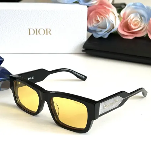 Christian Dior AAA Quality Sunglasses #1393737