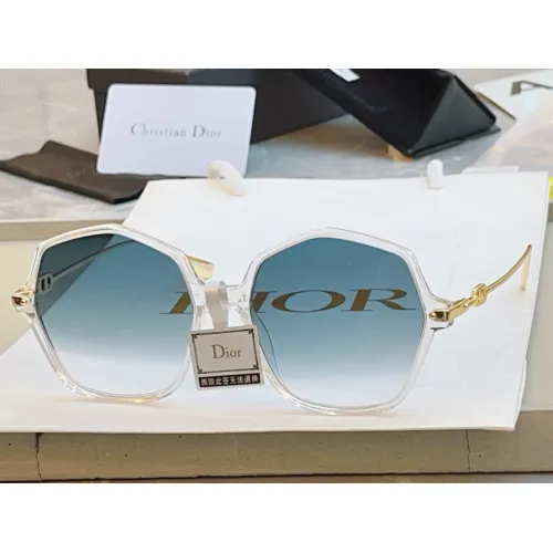 Christian Dior AAA Quality Sunglasses #1394608