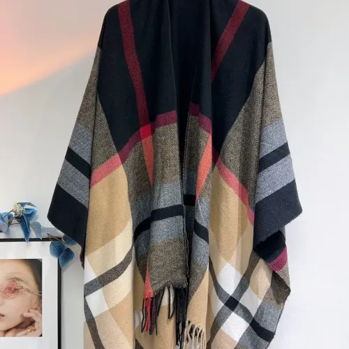 Burberry Poncho For Women #1394908