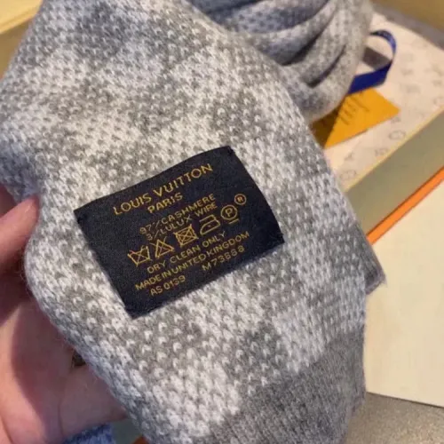 Cheap Louis Vuitton Scarf #1395031 Replica Wholesale [$64.00 USD] [ITEM#1395031] on Replica Louis Vuitton Scarf