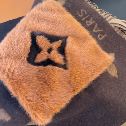 Cheap Louis Vuitton Scarf #1395039 Replica Wholesale [$68.00 USD] [ITEM#1395039] on Replica Louis Vuitton Scarf