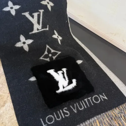 Cheap Louis Vuitton Scarf #1395040 Replica Wholesale [$68.00 USD] [ITEM#1395040] on Replica Louis Vuitton Scarf