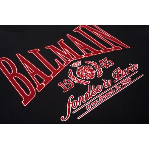 Cheap Balmain T-Shirts Short Sleeved For Unisex #1395884 Replica Wholesale [$32.00 USD] [ITEM#1395884] on Replica Balmain T-Shirts