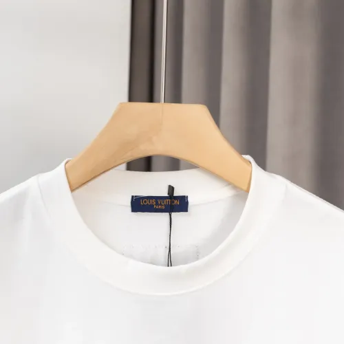 Cheap Louis Vuitton LV T-Shirts Short Sleeved For Men #1395895 Replica Wholesale [$36.00 USD] [ITEM#1395895] on Replica Louis Vuitton LV T-Shirts