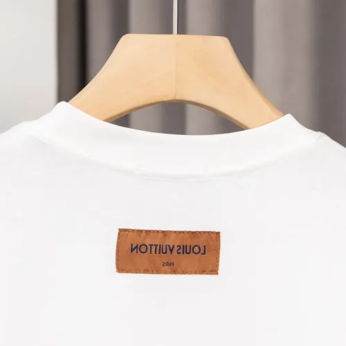 Cheap Louis Vuitton LV T-Shirts Short Sleeved For Men #1395895 Replica Wholesale [$36.00 USD] [ITEM#1395895] on Replica Louis Vuitton LV T-Shirts
