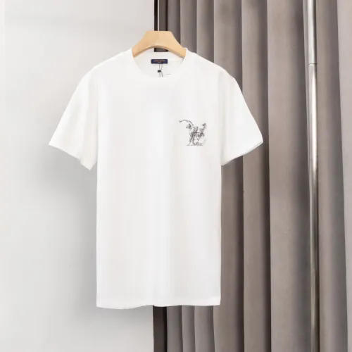 Cheap Louis Vuitton LV T-Shirts Short Sleeved For Men #1395897 Replica Wholesale [$36.00 USD] [ITEM#1395897] on Replica Louis Vuitton LV T-Shirts