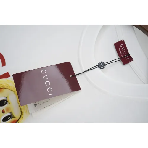 Cheap Gucci T-Shirts Short Sleeved For Unisex #1395934 Replica Wholesale [$32.00 USD] [ITEM#1395934] on Replica Gucci T-Shirts