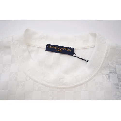 Cheap Louis Vuitton LV T-Shirts Short Sleeved For Unisex #1395940 Replica Wholesale [$29.00 USD] [ITEM#1395940] on Replica Louis Vuitton LV T-Shirts