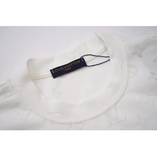 Cheap Louis Vuitton LV T-Shirts Short Sleeved For Unisex #1395942 Replica Wholesale [$29.00 USD] [ITEM#1395942] on Replica Louis Vuitton LV T-Shirts