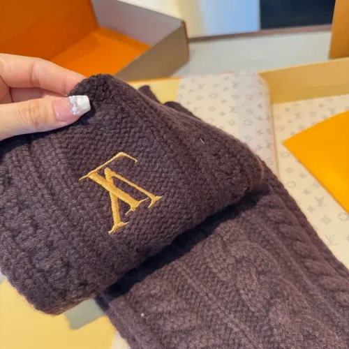 Cheap Louis Vuitton Scarf #1396099 Replica Wholesale [$64.00 USD] [ITEM#1396099] on Replica Louis Vuitton Scarf