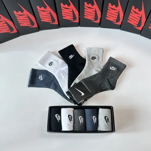Cheap Nike Socks #1396385 Replica Wholesale [$29.00 USD] [ITEM#1396385] on Replica Nike Socks