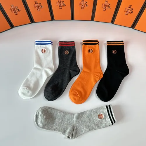Cheap Hermes Socks #1396426 Replica Wholesale [$32.00 USD] [ITEM#1396426] on Replica Hermes Socks