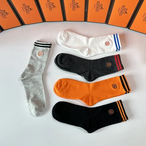 Cheap Hermes Socks #1396426 Replica Wholesale [$32.00 USD] [ITEM#1396426] on Replica Hermes Socks