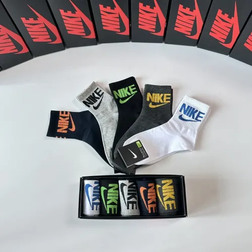 Cheap Nike Socks #1396431 Replica Wholesale [$27.00 USD] [ITEM#1396431] on Replica Nike Socks