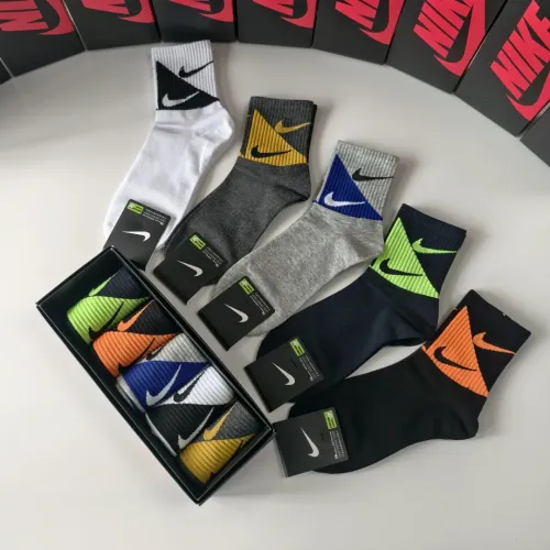Cheap Nike Socks #1396441 Replica Wholesale [$27.00 USD] [ITEM#1396441] on Replica Nike Socks