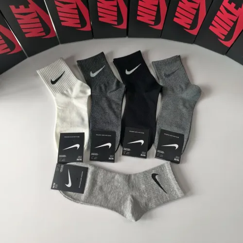 Cheap Nike Socks #1396442 Replica Wholesale [$27.00 USD] [ITEM#1396442] on Replica Nike Socks