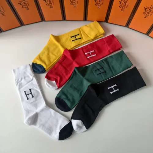 Cheap Hermes Socks #1396444 Replica Wholesale [$29.00 USD] [ITEM#1396444] on Replica Hermes Socks