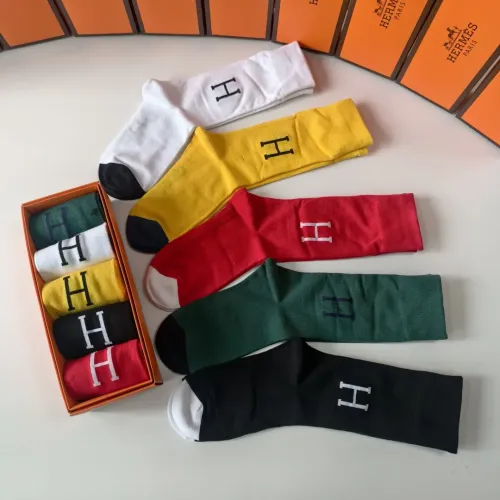 Cheap Hermes Socks #1396444 Replica Wholesale [$29.00 USD] [ITEM#1396444] on Replica Hermes Socks