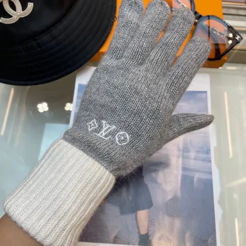 Cheap Louis Vuitton LV Gloves #1396632 Replica Wholesale [$48.00 USD] [ITEM#1396632] on Replica Louis Vuitton LV Gloves