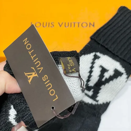 Cheap Louis Vuitton LV Gloves #1396674 Replica Wholesale [$42.00 USD] [ITEM#1396674] on Replica Louis Vuitton LV Gloves