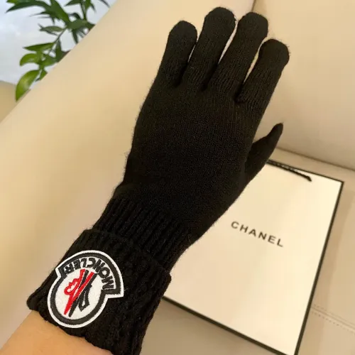Cheap Moncler Gloves #1396682 Replica Wholesale [$38.00 USD] [ITEM#1396682] on Replica Moncler Gloves