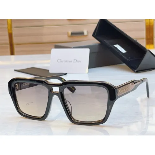 Christian Dior AAA Quality Sunglasses #1396801