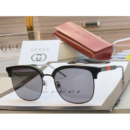 Gucci AAA Quality Sunglasses #1396991