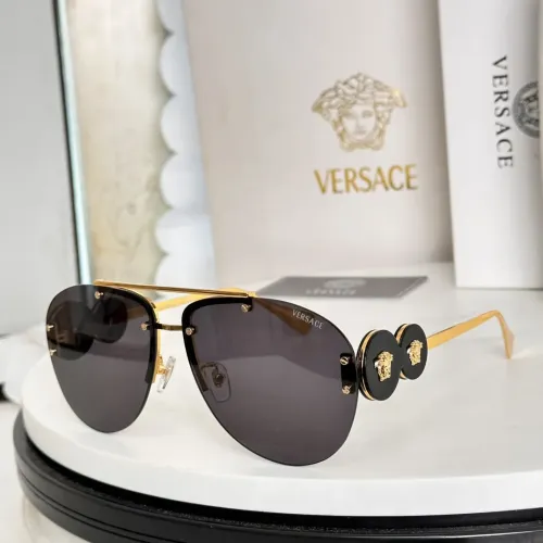 Versace AAA Quality Sunglasses #1397074