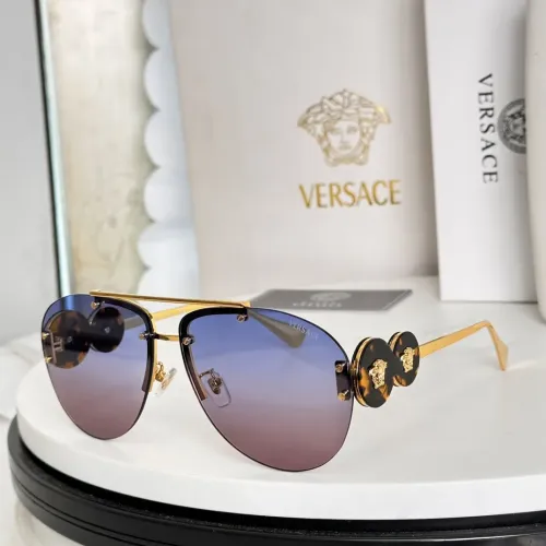 Versace AAA Quality Sunglasses #1397078
