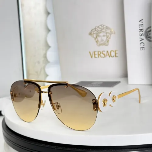 Versace AAA Quality Sunglasses #1397080