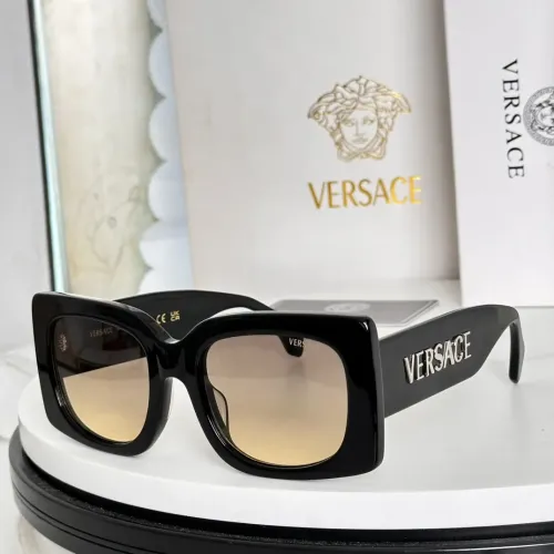 Versace AAA Quality Sunglasses #1397094