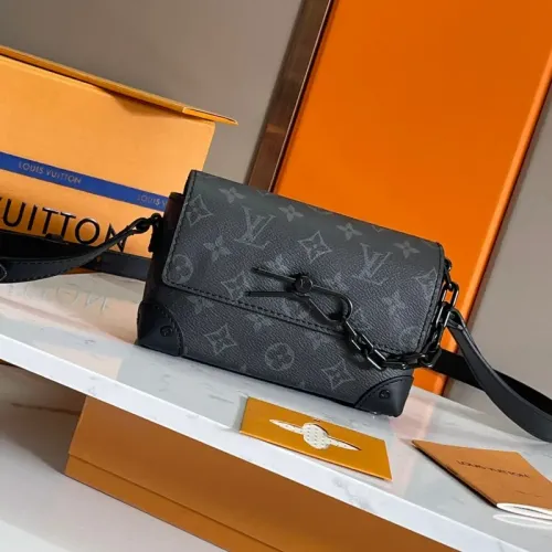 Louis Vuitton AAA Man Messenger Bags #1397348