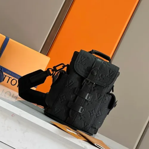 Louis Vuitton AAA Man Messenger Bags #1397406