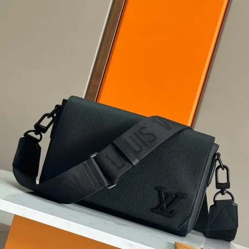 Louis Vuitton AAA Man Messenger Bags #1397413