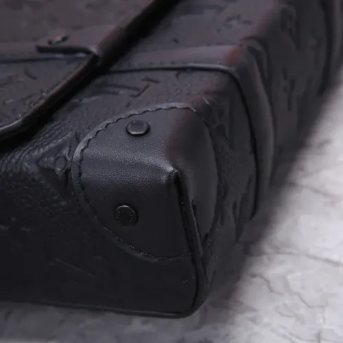 Cheap Louis Vuitton AAA Man Messenger Bags #1397416 Replica Wholesale [$182.00 USD] [ITEM#1397416] on Replica Louis Vuitton AAA Man Messenger Bags