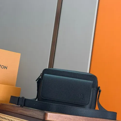 Louis Vuitton AAA Man Messenger Bags #1397436
